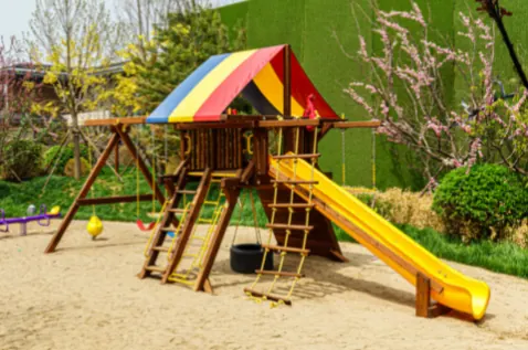 Play house with slide
